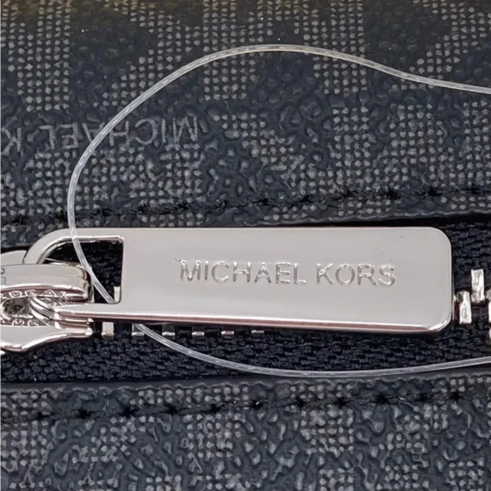 Michael Kors Jet Set Travel Trifold Wallet Black